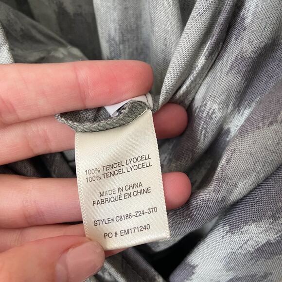 Cloth & Stone Romper - Picture 11 of 13